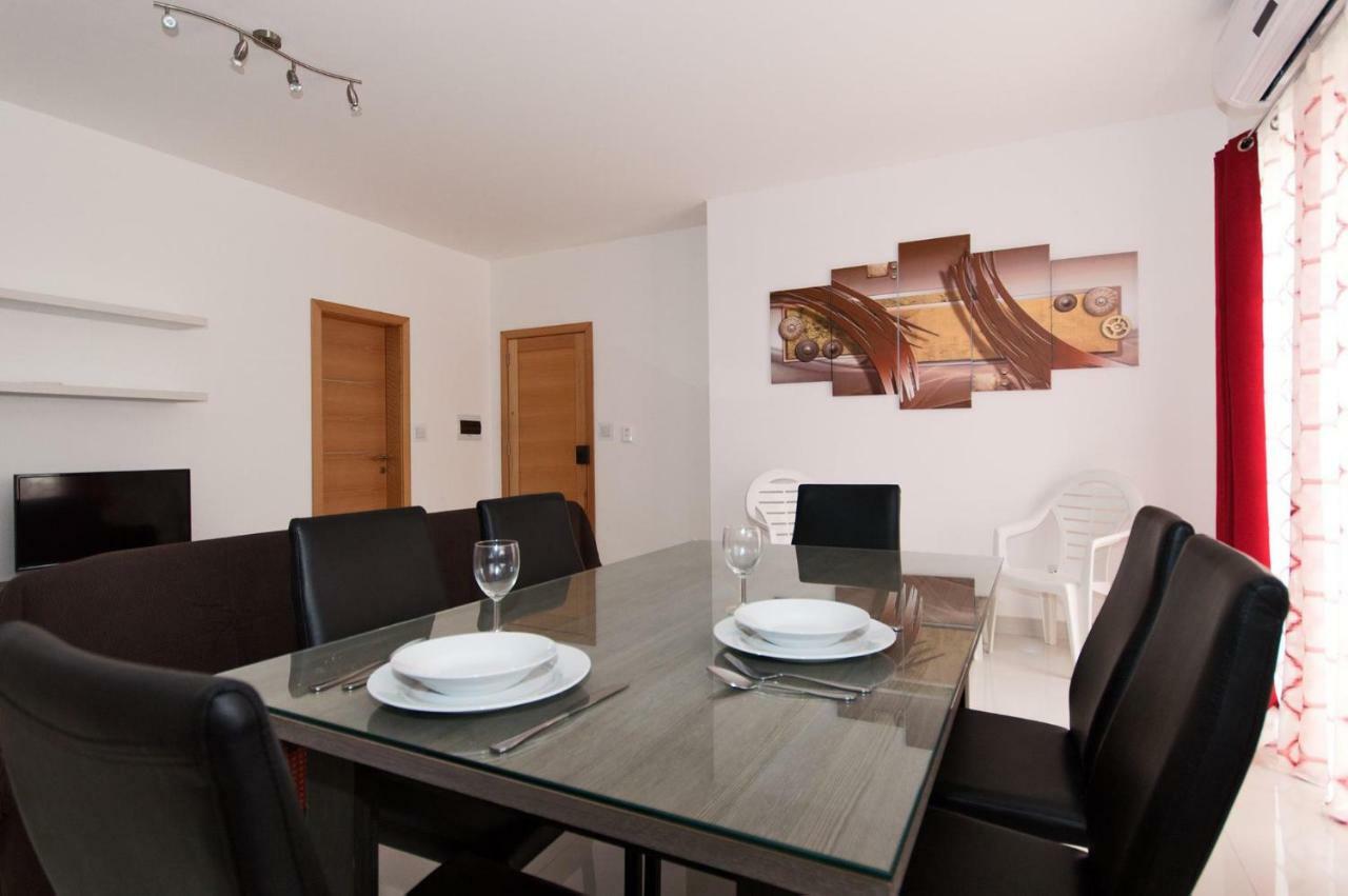 Апартаменты Crescent Court F Сент-Полс-Бей Экстерьер фото
