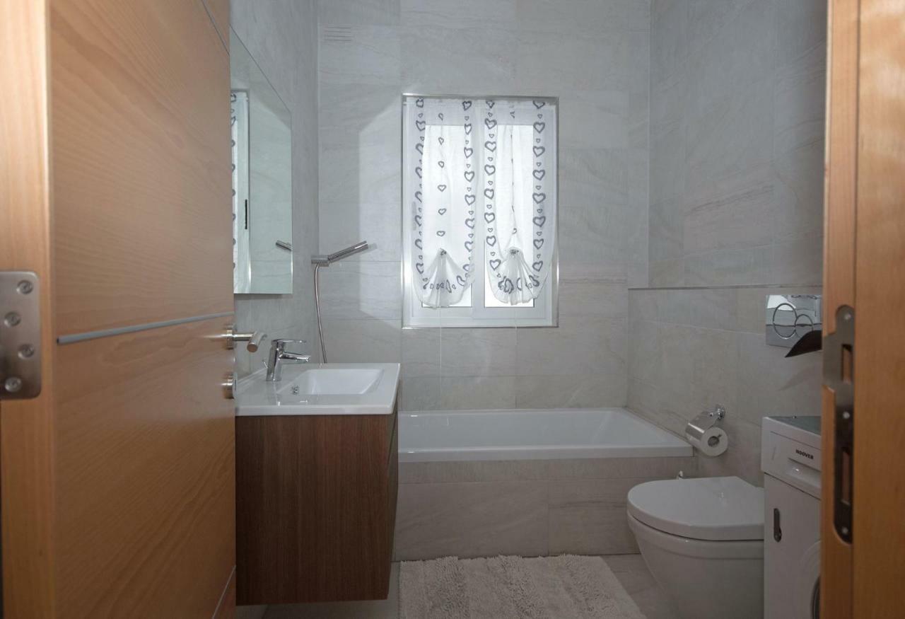 Апартаменты Crescent Court F Сент-Полс-Бей Экстерьер фото